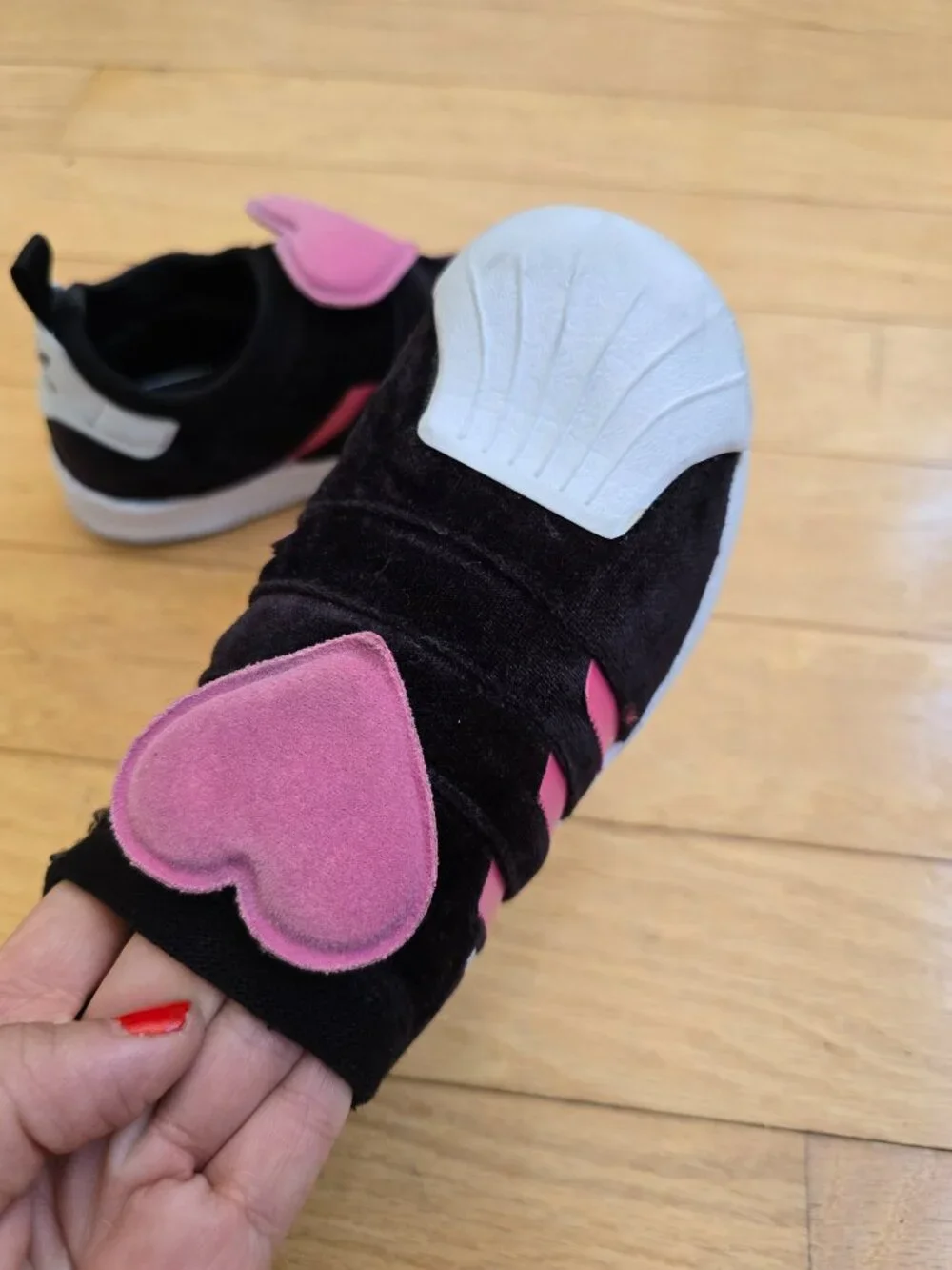 adidas | Superstar 360 Black Shock Pink Suede Heart Sneakers | KIDS 1